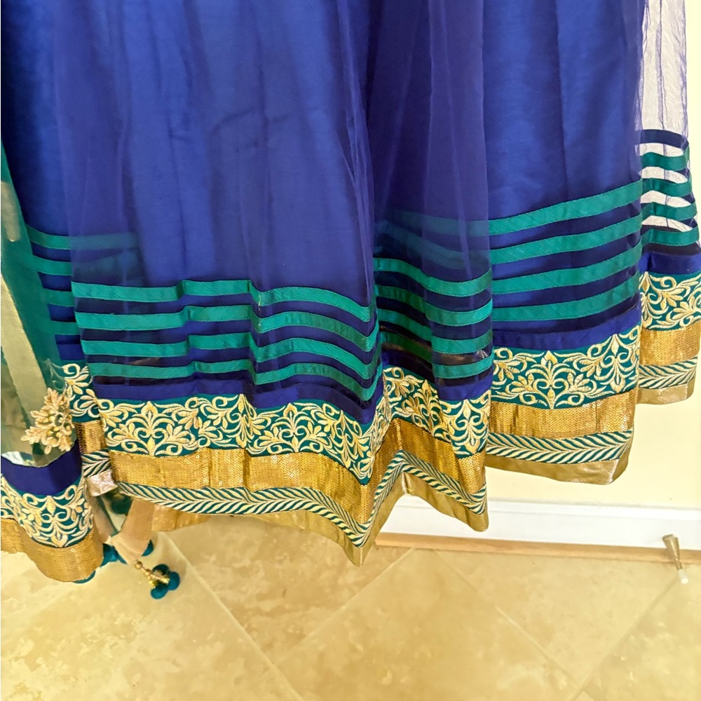 Regal Navy Blue & Gold Sequin Lehengha Choli with Dupatta | Size Small - Picture 3 of 7